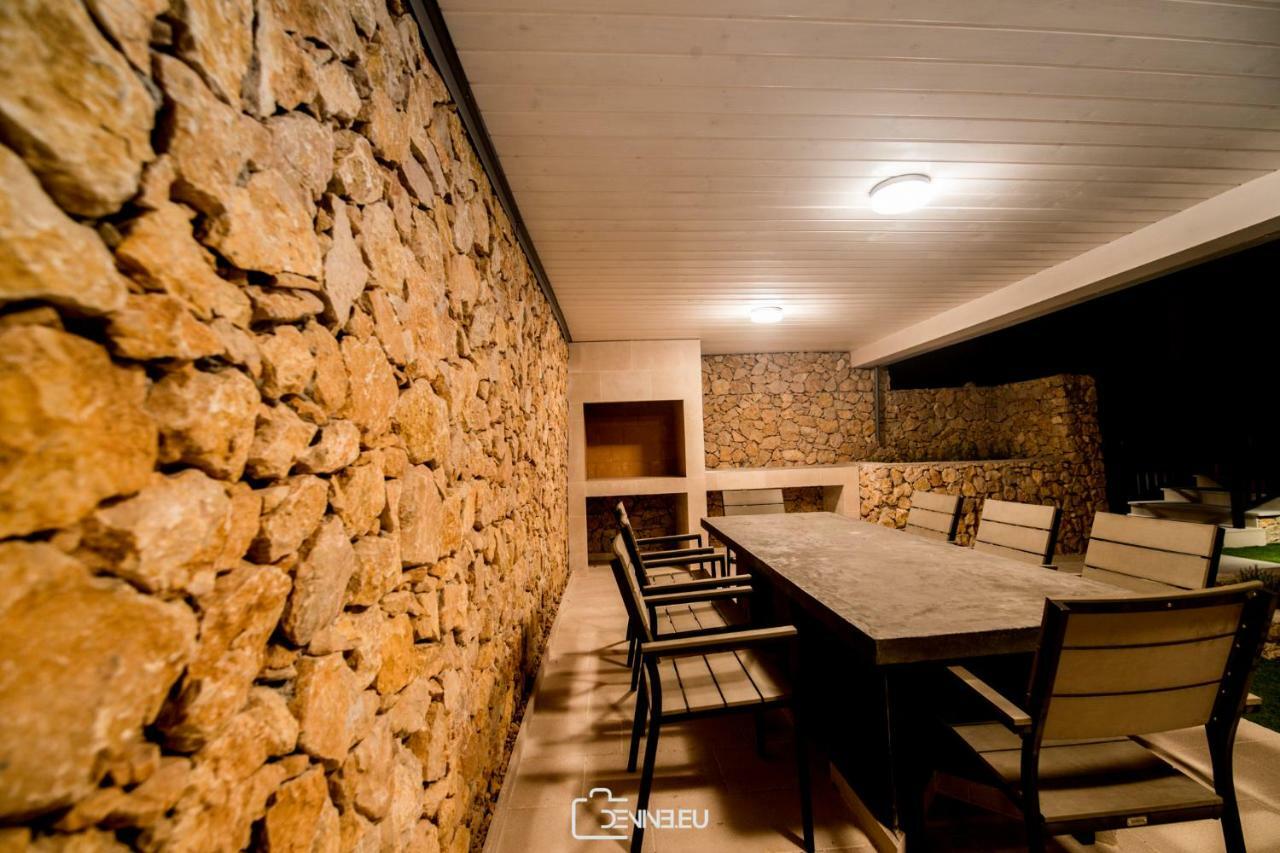 Villa Madomi Kustici Bagian luar foto