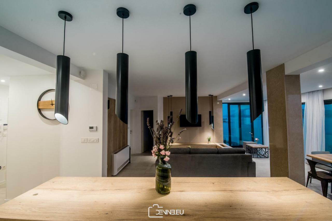 Villa Madomi Kustici Bagian luar foto