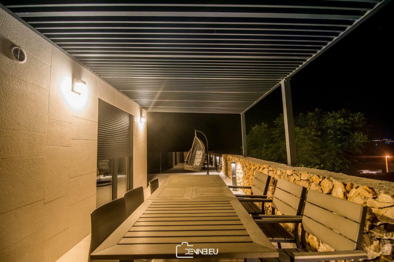 Villa Madomi Kustici Bagian luar foto