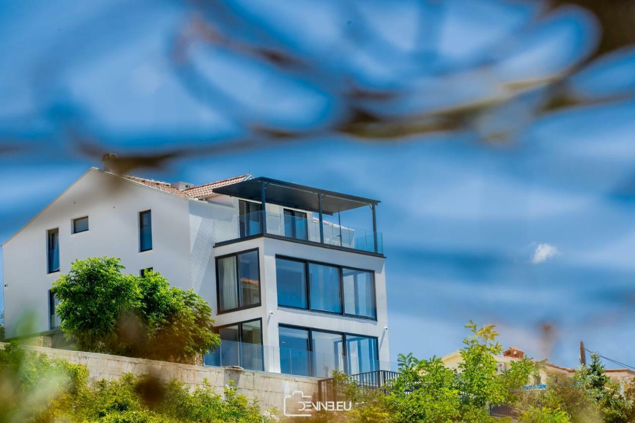 Villa Madomi Kustici Bagian luar foto
